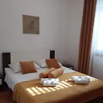 Mar-ta