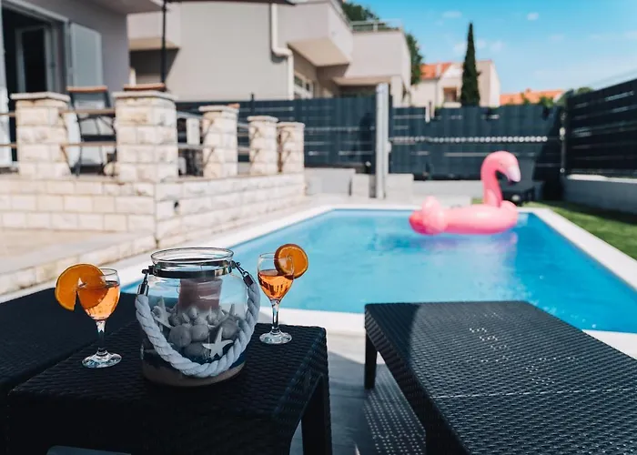 בית נופש Mar-ta *